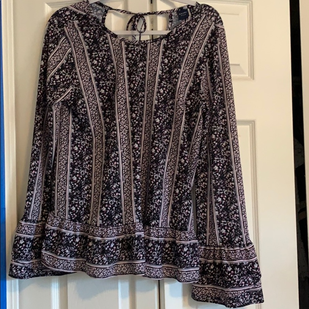 Floral flare sleeve peplum blouse